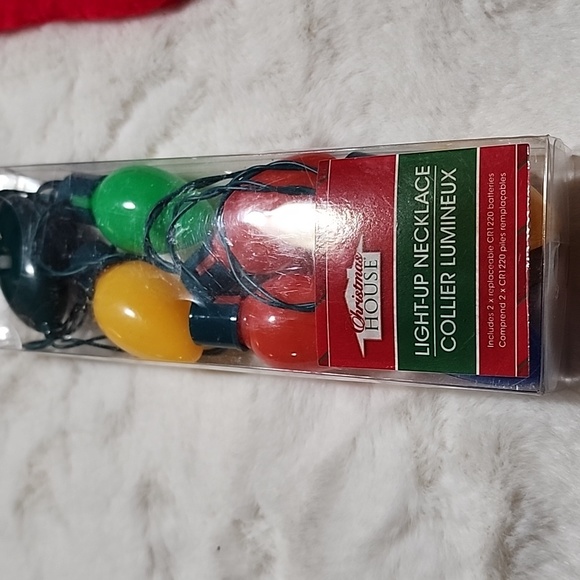 VINTAGE CHRISTMAS DECORATIVE ASSORTMENT BUNDLE - Picture 3 of 8